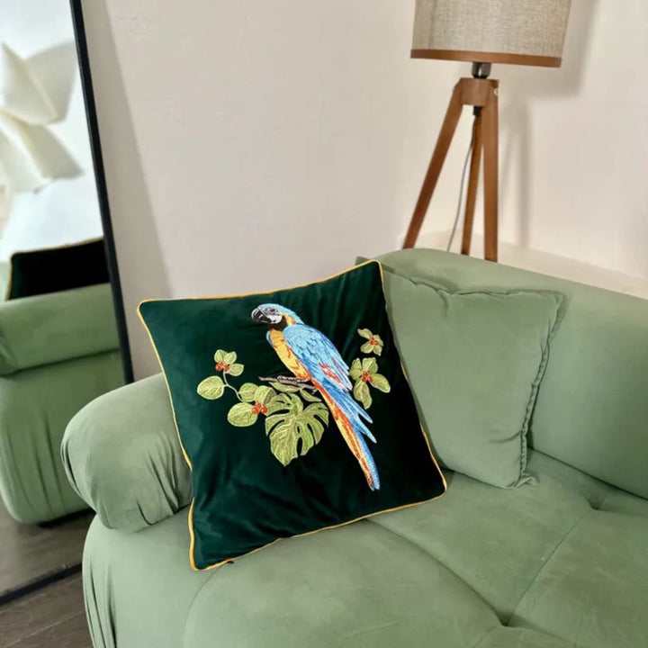 Skanto | Brodert Papegøyepute