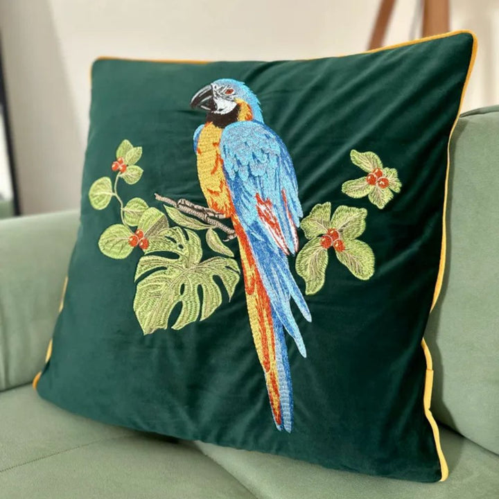 Skanto | Brodert Papegøyepute