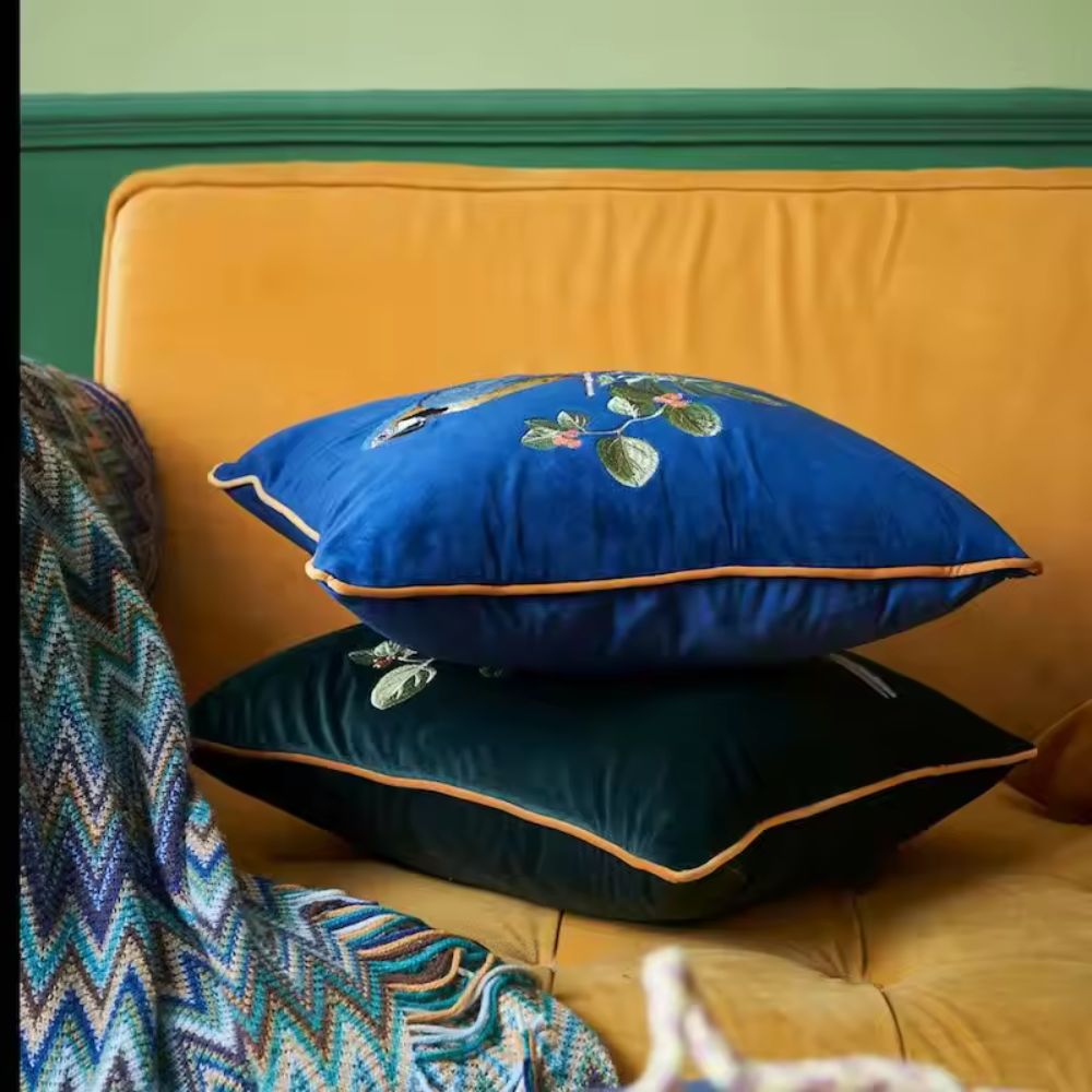 Skanto | Brodert Papegøyepute