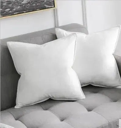 Skanto | VelvetLuxe – Elegant fløyelsputetrekk med raffinerte detaljer