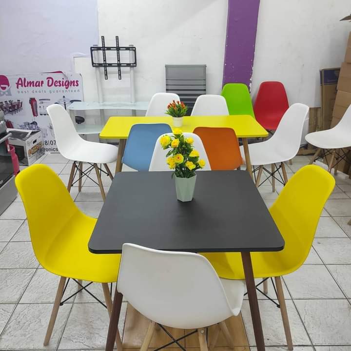 Norvo | Eames Stoler