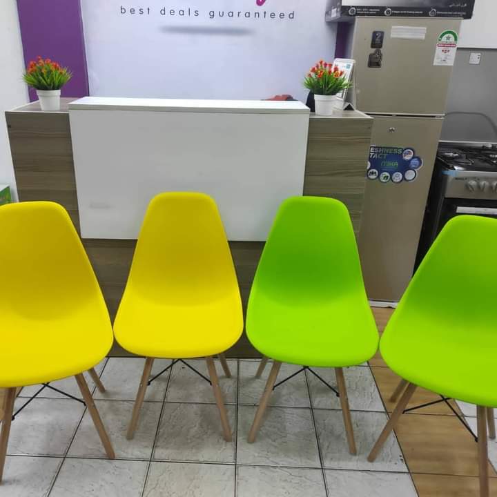 Norvo | Eames Stoler