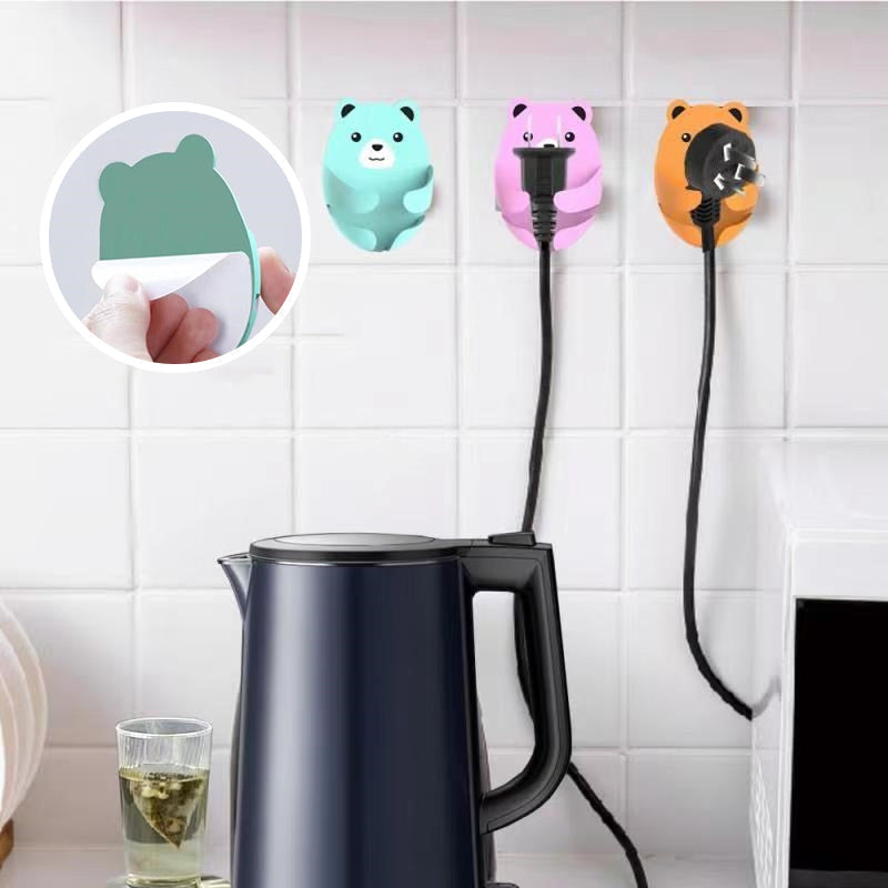 Starker Cartoon Bear Hook | Skanto