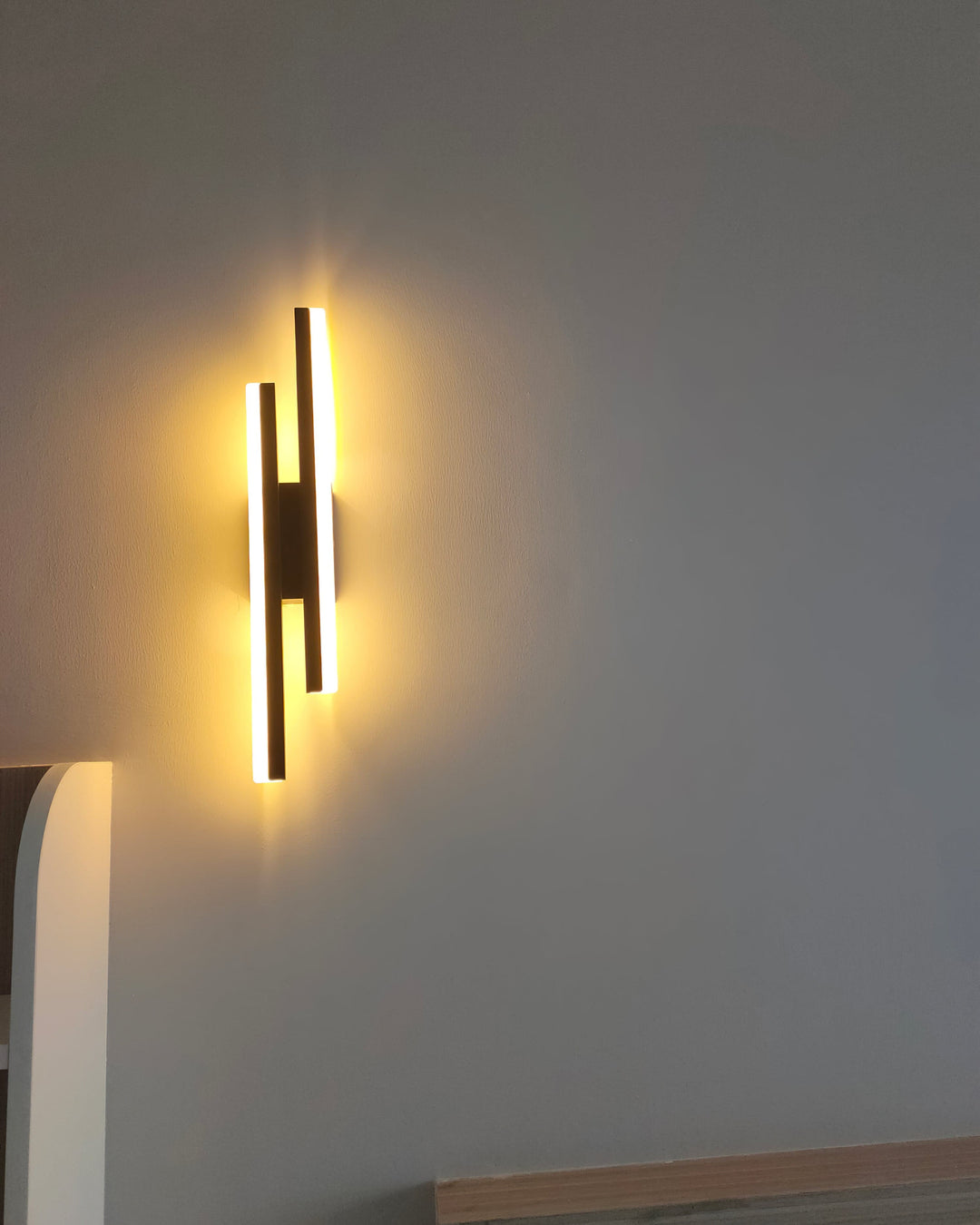Skanto | Stilig LED Vegglampe for Minimalistiske Rom