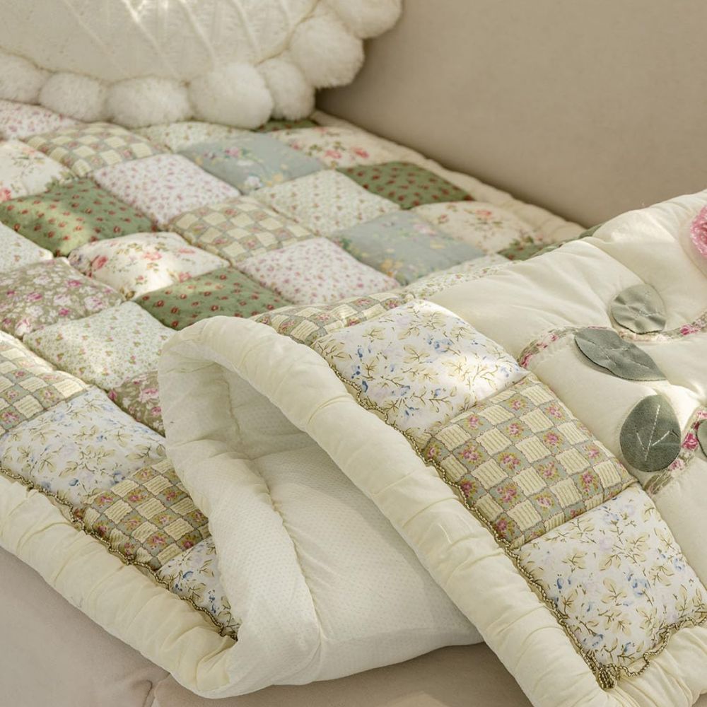 Skanto | Floral Bloom Quiltet Sofa Dekken