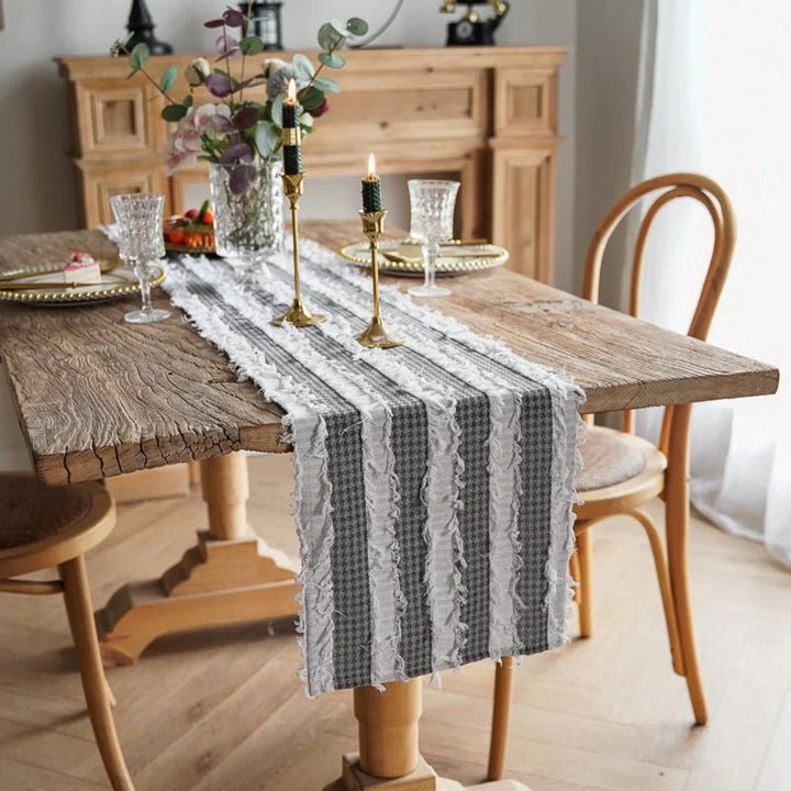 Skanto | Frayed Fabric Strips Bordløper