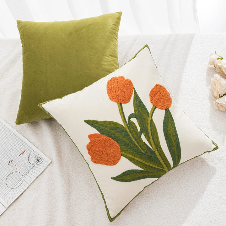 Brodert tulipanputeomslag | Skanto