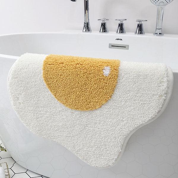 Fried Egg Shaped Rug | Skanto