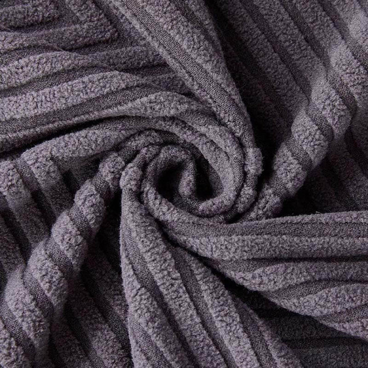 Fullstendig innpakket fiskebensmønster sofaovertrekk i slitesterk chenille | Skanto