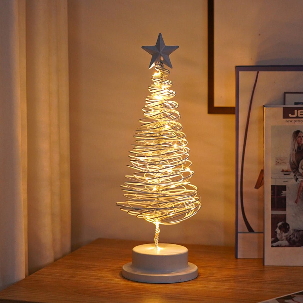 Skanto | LED juletre med spiraldesign og stjernedetalj (33 cm)