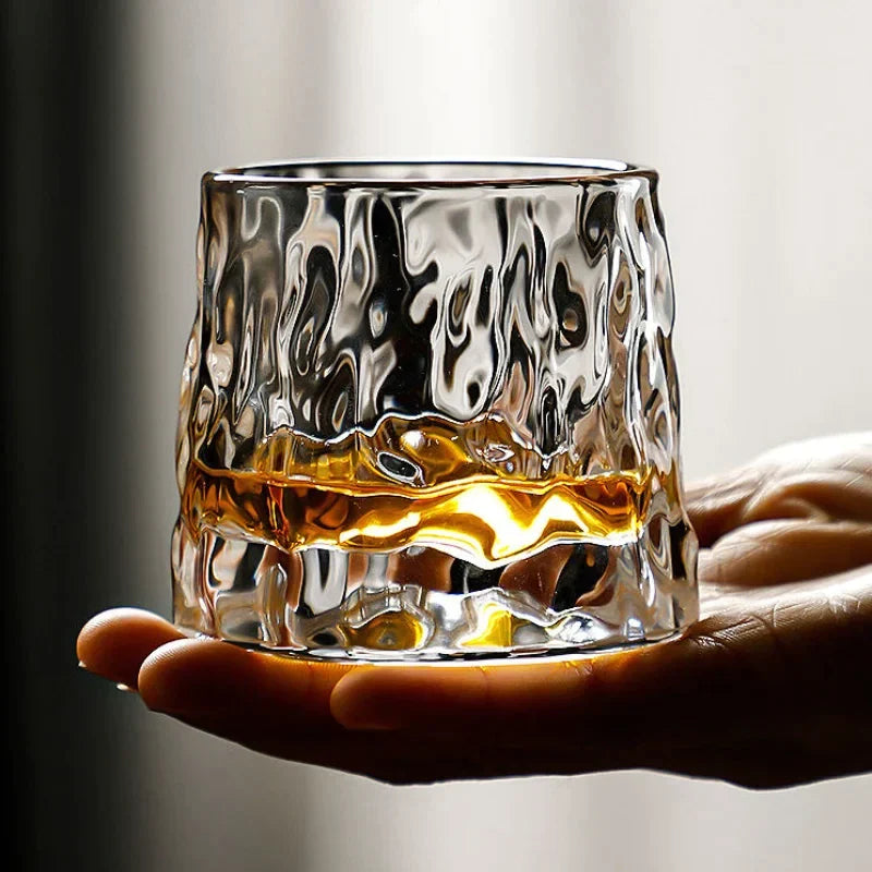 Skanto | Spinning Whiskey Glasser for Edle Drikkeglede