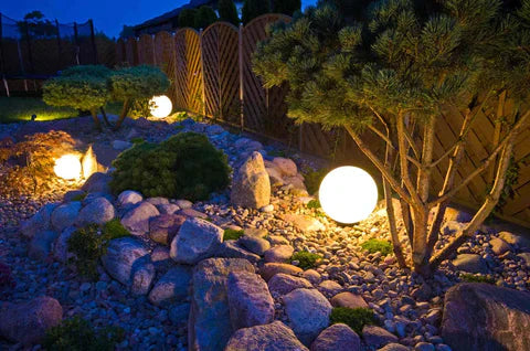 Flerfarget LED kule hage lampe med fjernkontroll | Skanto