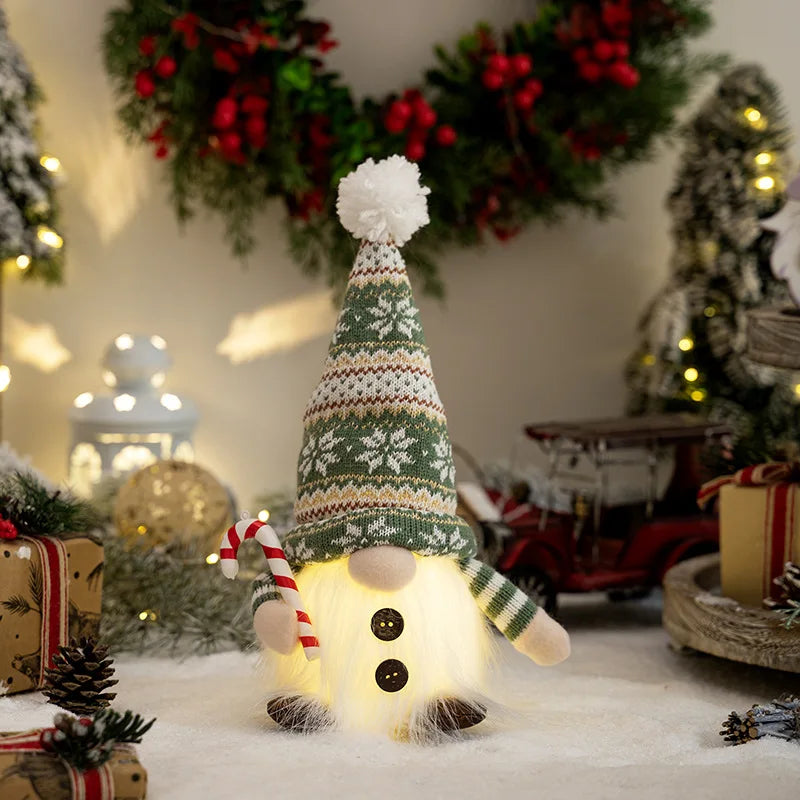 Skanto | Jule nisse dekorasjon | LED nattlys | Varm glød ferie ornament
