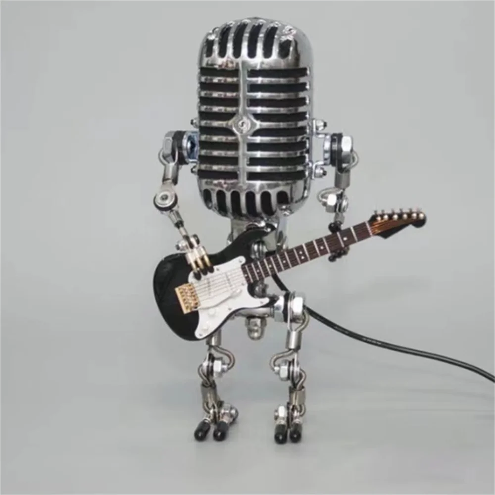 Skanto | Designer bordlampe robot med gitar for moderne og kreative interiører