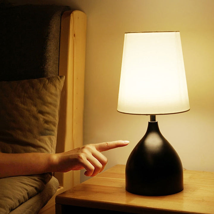 Skanto | TrendyGlow – Moderne LED Bordlampe for Soverommet Atmosfære