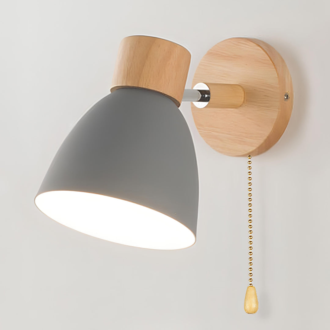 Skanto | Frendorf - Nordisk-modern hengende bryter vegglampe laget av tre
