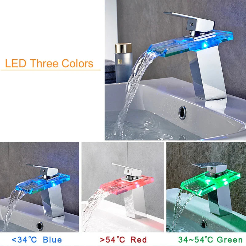 Skanto | LED Messing Kaskade Moderne Kran