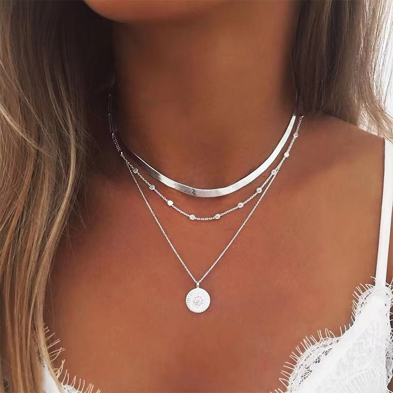 Skanto | Chic Double-Layer Heart & Cuban Link Chain Choker Necklace