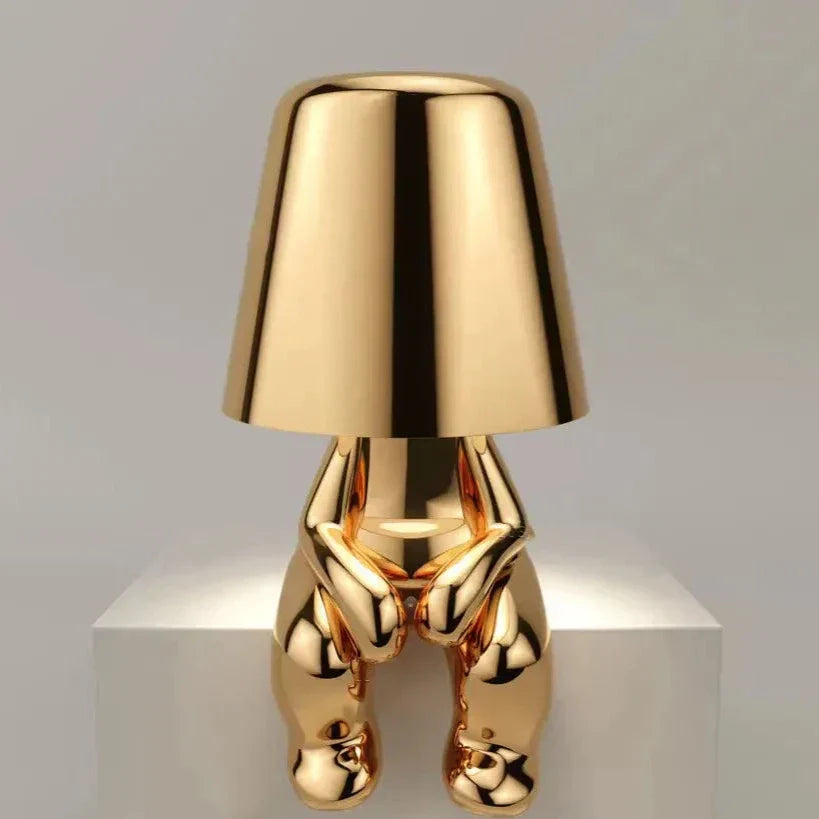Skanto | Golden Man LED Tenke Bordlampe – Leken Nattbordlampe for Soverom & Dekor