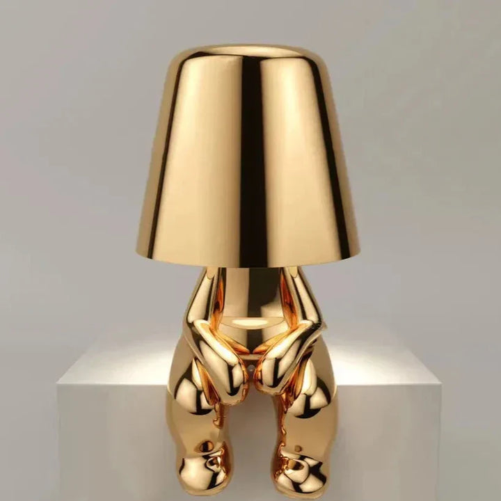 Skanto | Golden Man LED Tenke Bordlampe – Leken Nattbordlampe for Soverom & Dekor