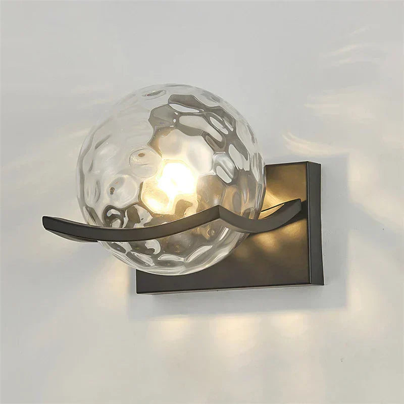 Skanto | Elegant LED Vegglampe Glasskonstruksjon og Koselig Atmosfære