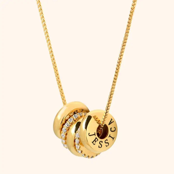 Skanto | 18k Personlig Navn Dainty Diamond Disc Halskjede
