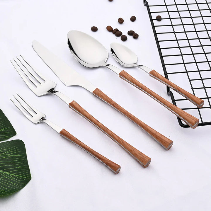 Skanto | RusticDining | Rustfritt Stål Bestikk med Treskaft