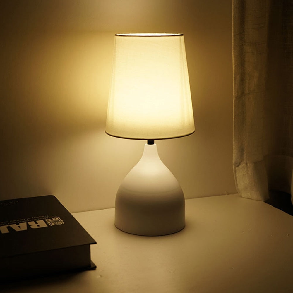 Skanto | TrendyGlow – Moderne LED Bordlampe for Soverommet Atmosfære