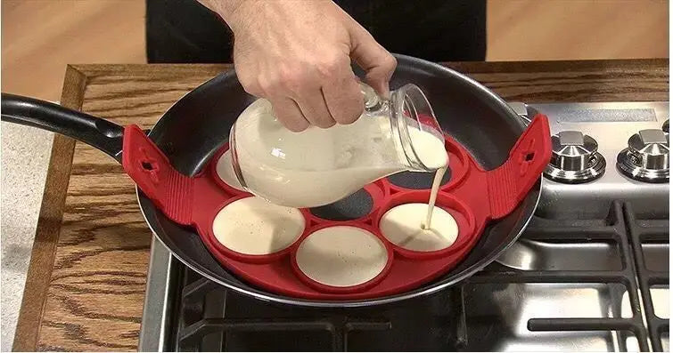 Skanto | 2-i-1 Silikon Pancake Mold – Enkel og Morsom Frokostlager