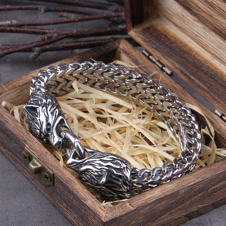 Silbernes Wikingerarmband „WolfBand“ – Handgefertigt mit Fenrir-Motiv