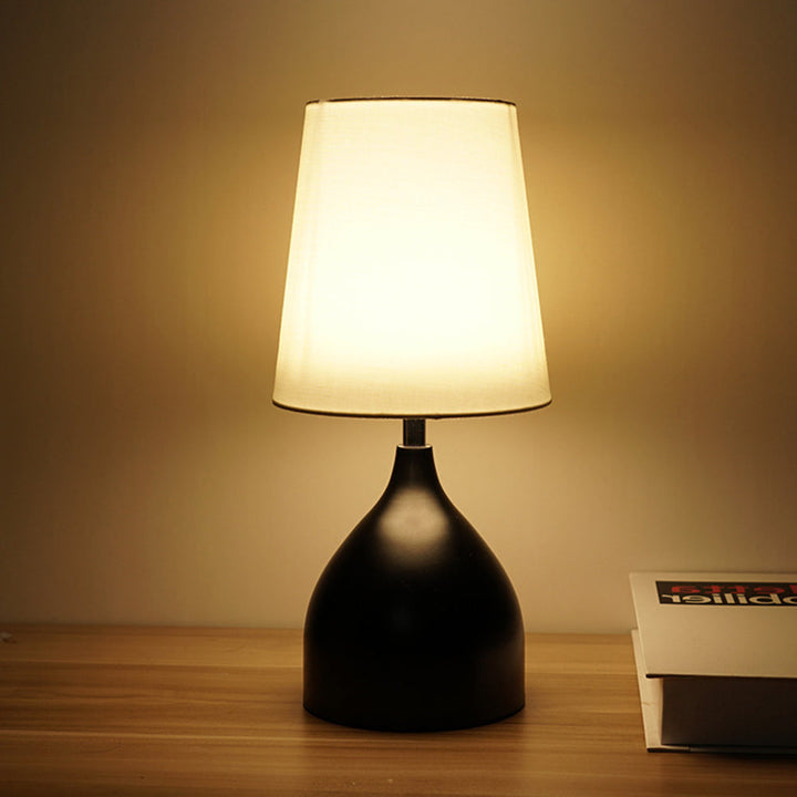 Skanto | TrendyGlow – Moderne LED Bordlampe for Soverommet Atmosfære