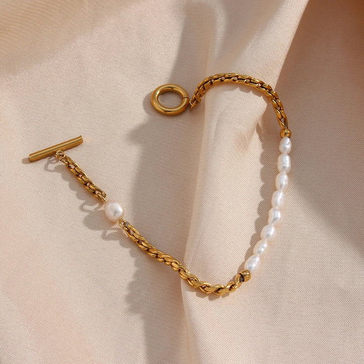 Skanto | Classic Twist Pearl Circle Lock Bracelet