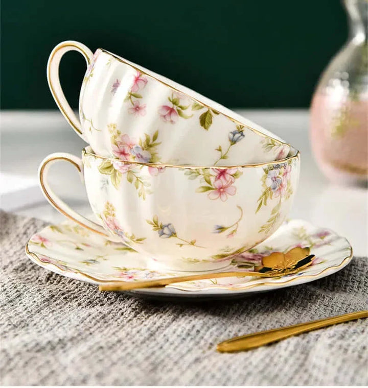 Skanto | Elegant Bone China Porcelain Coffee Cup - Luksuriøs og Unik Design