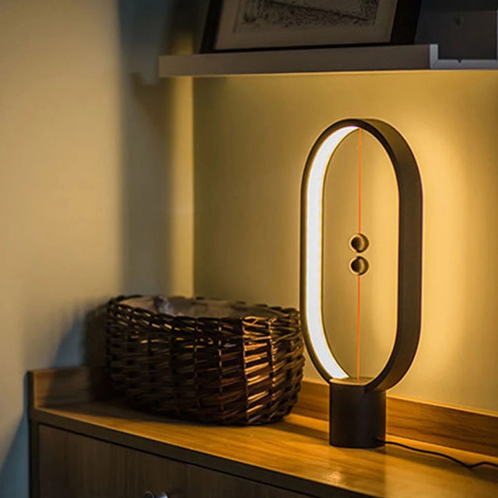 Skanto | Atmosfærisk Bordlampe | Bring hygge inn i hjemmet