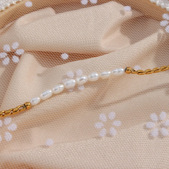 Skanto | Classic Twist Pearl Circle Lock Bracelet