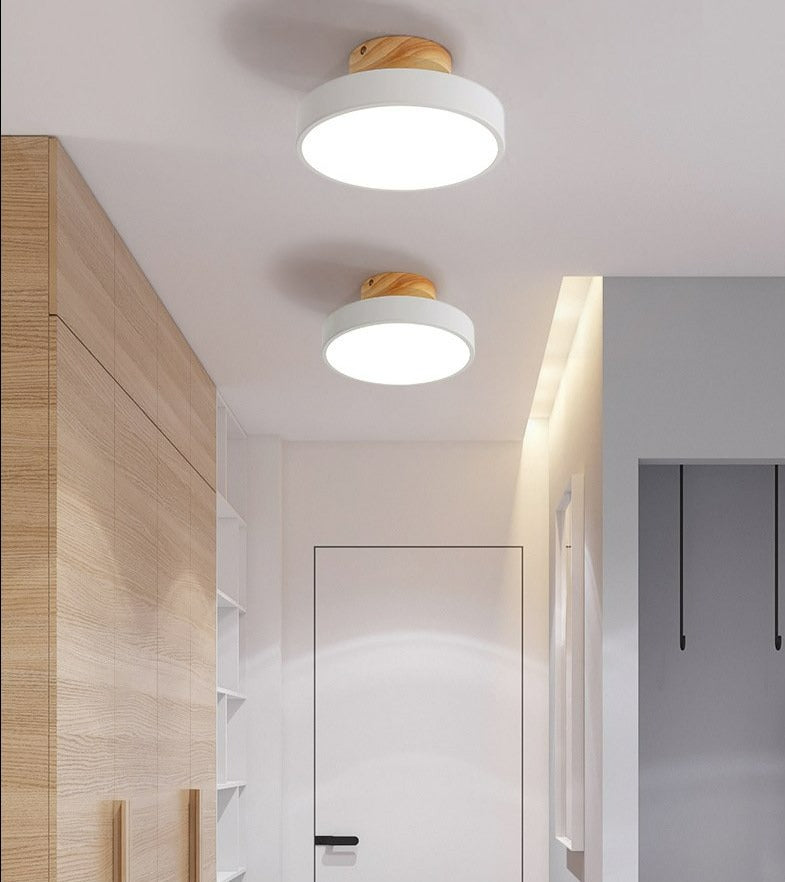Fargerik nordisk LED taklampe | Skanto