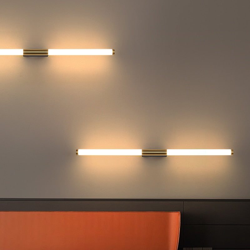 Skanto | BarGleam – Minimalistisk Gullvegglampe med en Moderne Vri