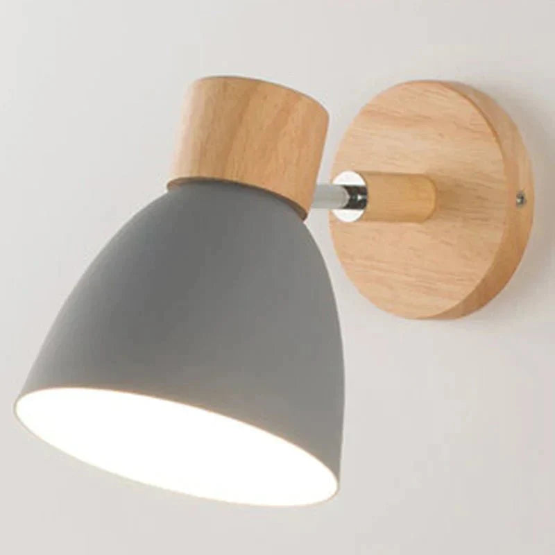 Elegant veggapplikasjon i tre - moderne og varmt design | Skanto