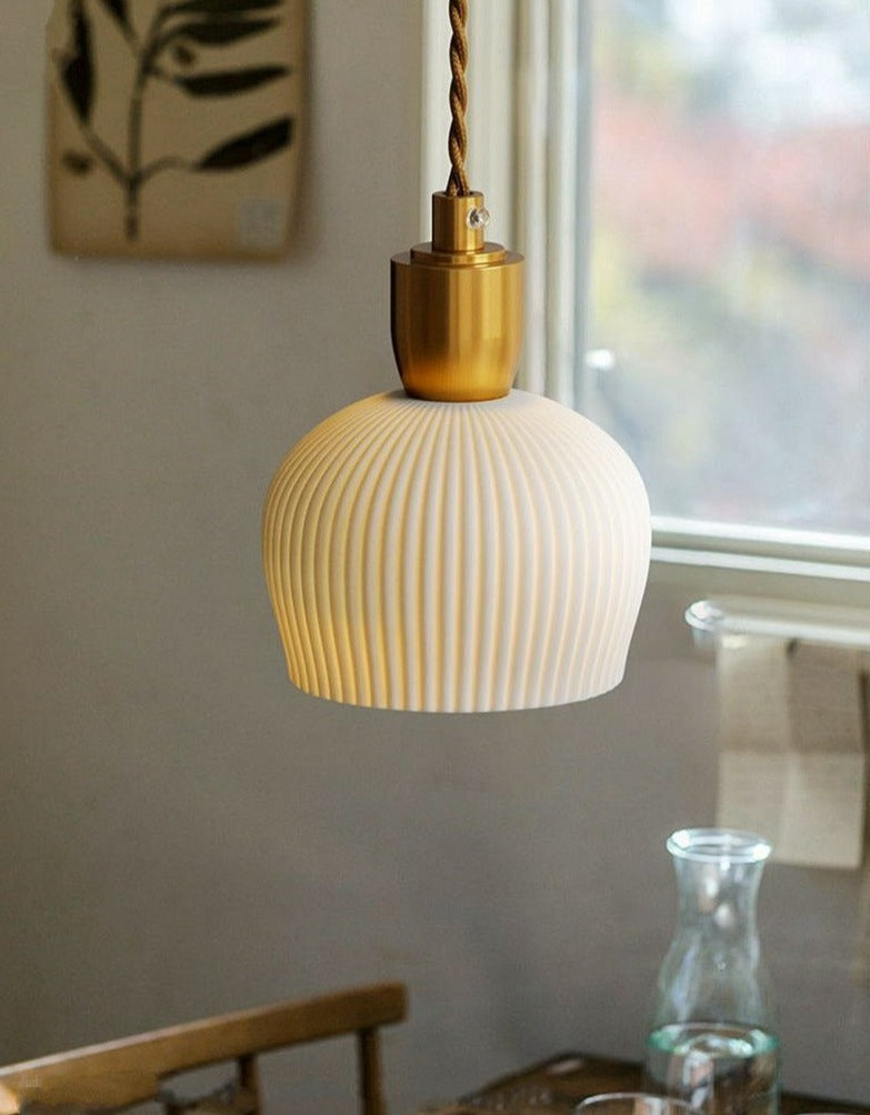 Moderne nordisk keramik-pendellamper