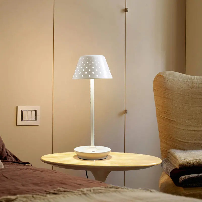 LuxeGlow – Portable LED Bordlampe for Moderne Interiør Skanto