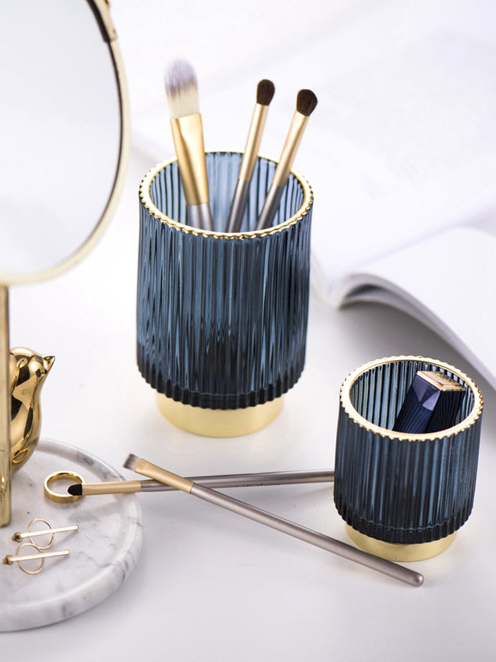 Skanto | Elise Gullfolie Glass Makeup Halter & Organizer