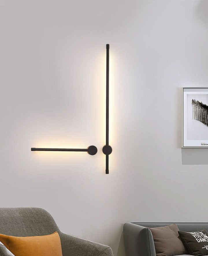Skanto | Minimalistisk Vegglampe med Stikkontakt og LED Lys
