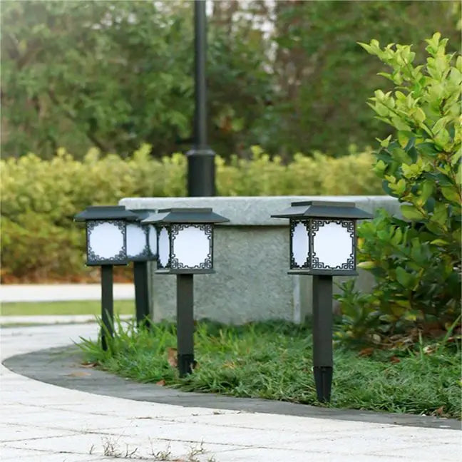 Skanto | Solar LED Hage Lampe – Stor Firkantet Lampe med Varmt Lys og Dobbelt Bruk