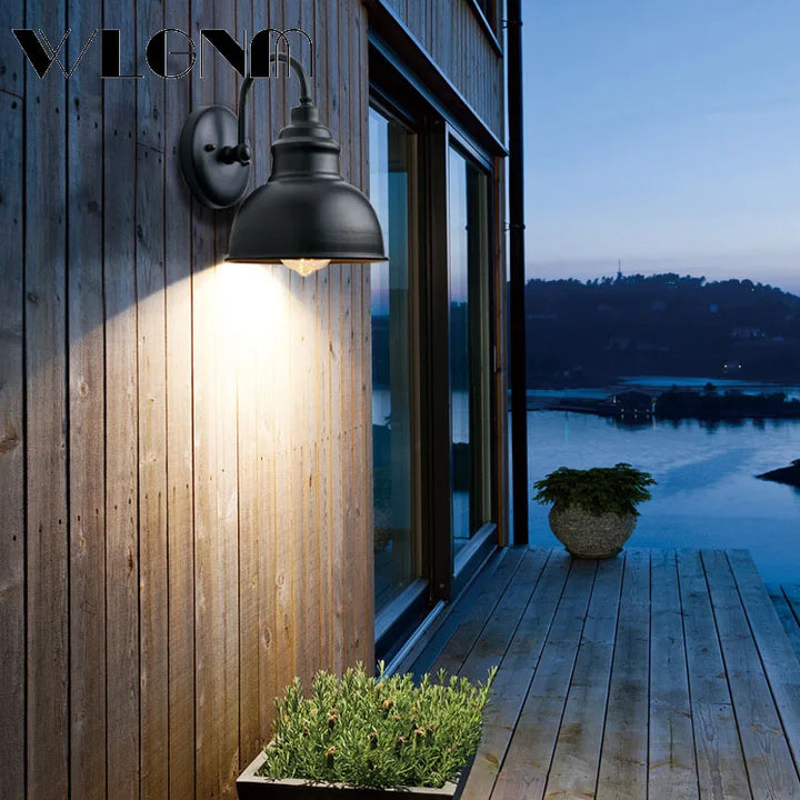 Skanto | Vanntett Retro Utendørs Hage Veranda Vegglampe: Vintage Jern Vegglampe for Korridor, Trapp, Gårdsplass, Balkong, Villa