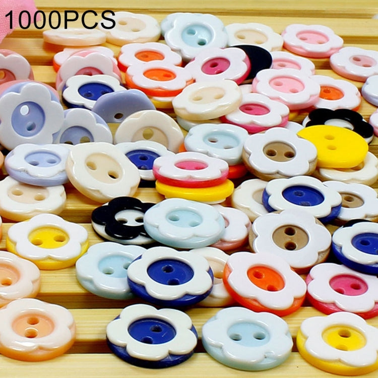1000 PCS Plomme Blomst Form Harpiks 2 Hulls Knappe Sytilbehør Klær Dekor Håndverk, Tilfeldig Farge, Diameter: 12.5mm