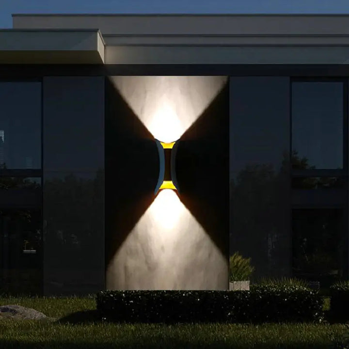 Fargerik LED Utendørs Vegglampe Skanto