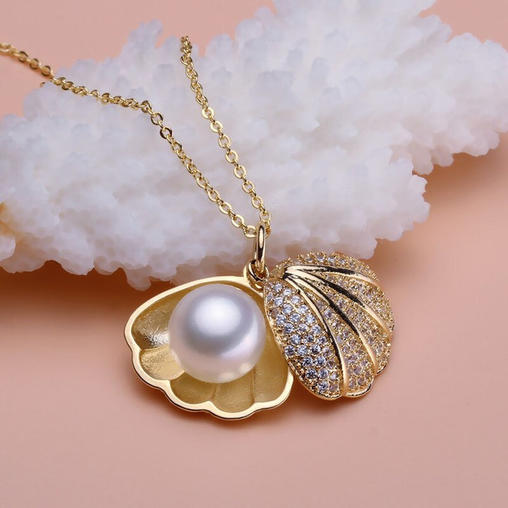 Skanto | Sea Charm Shell Pendant Necklace