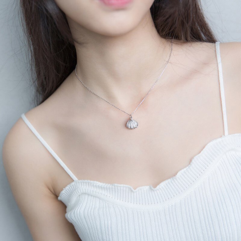 Skanto | Sea Charm Shell Pendant Necklace