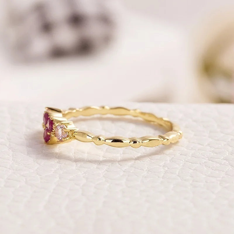 Skanto | Feminine Heart Diamond Ring