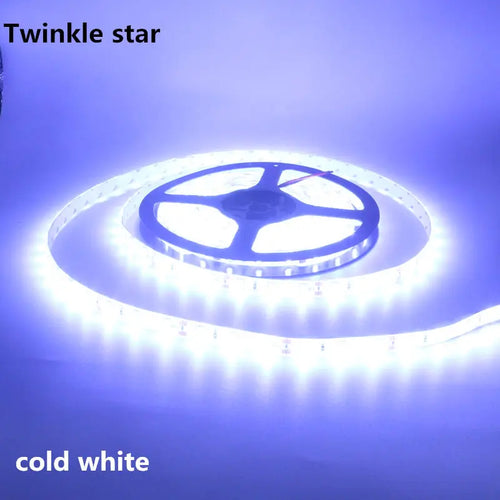 Skanto | Vanntett 5M LED-stripe lys i varm og kald hvit